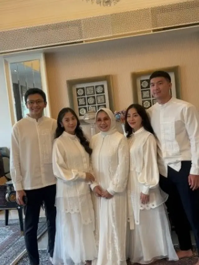Hamil Anak Kedua di Waktu Bersamaan, 6 Gaya Kompak Kakak-Adik Nikita Willy dan Winona Willy