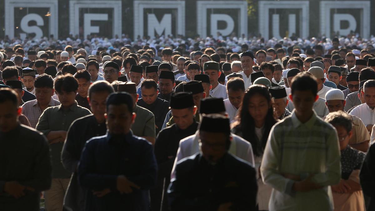 Ribuan Umat Muslim Muhammadiyah Gelar Salat Idul Fitri 1447 Hijriah di Lapangan Sempur Kota Bogor