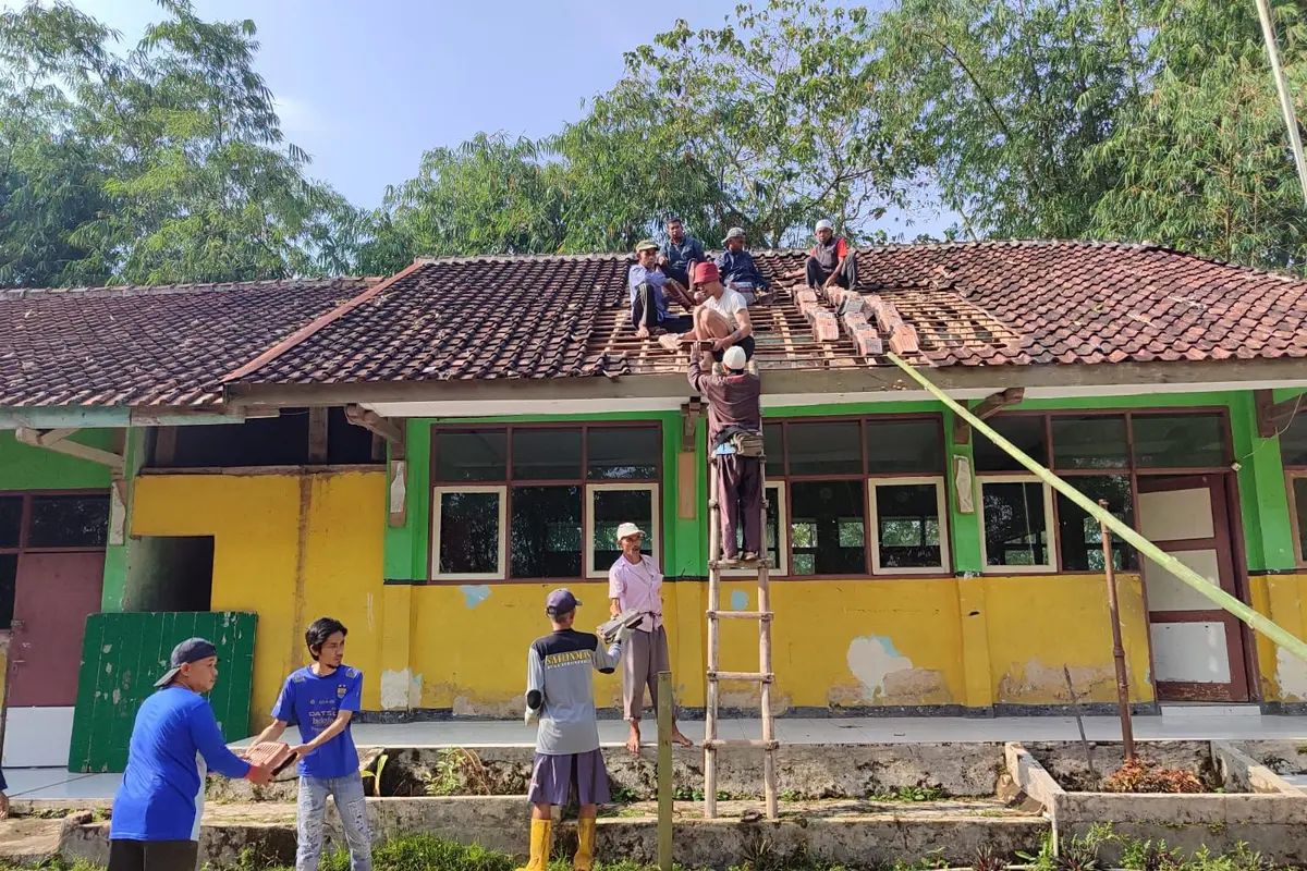 Sekolah Rusak