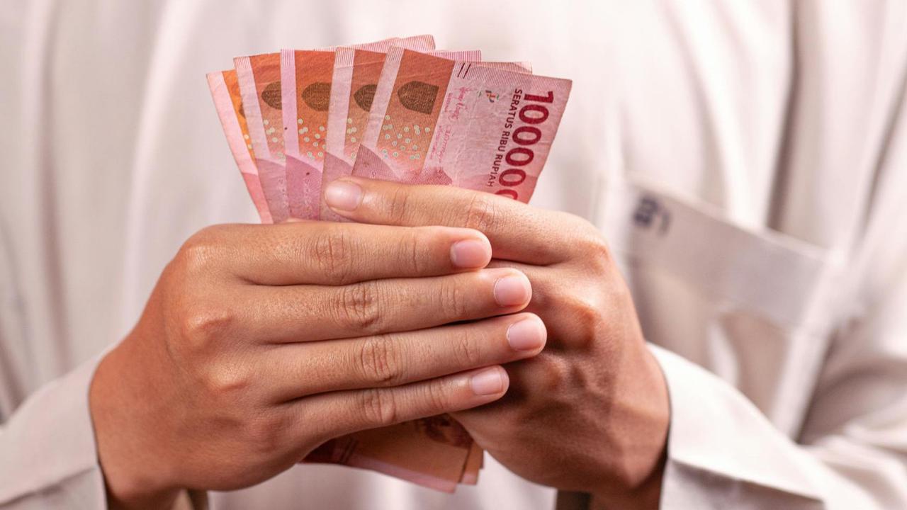 5 Tips Kelola Keuangan Lebih Bijak dan Aman Lewat Laporan Kredit Cermati