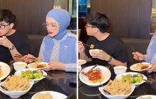 Momen Rafly Aziz dengan Mulan Jameela saat Makan Bersama yang Jarang Tersorot, Kompak Banget