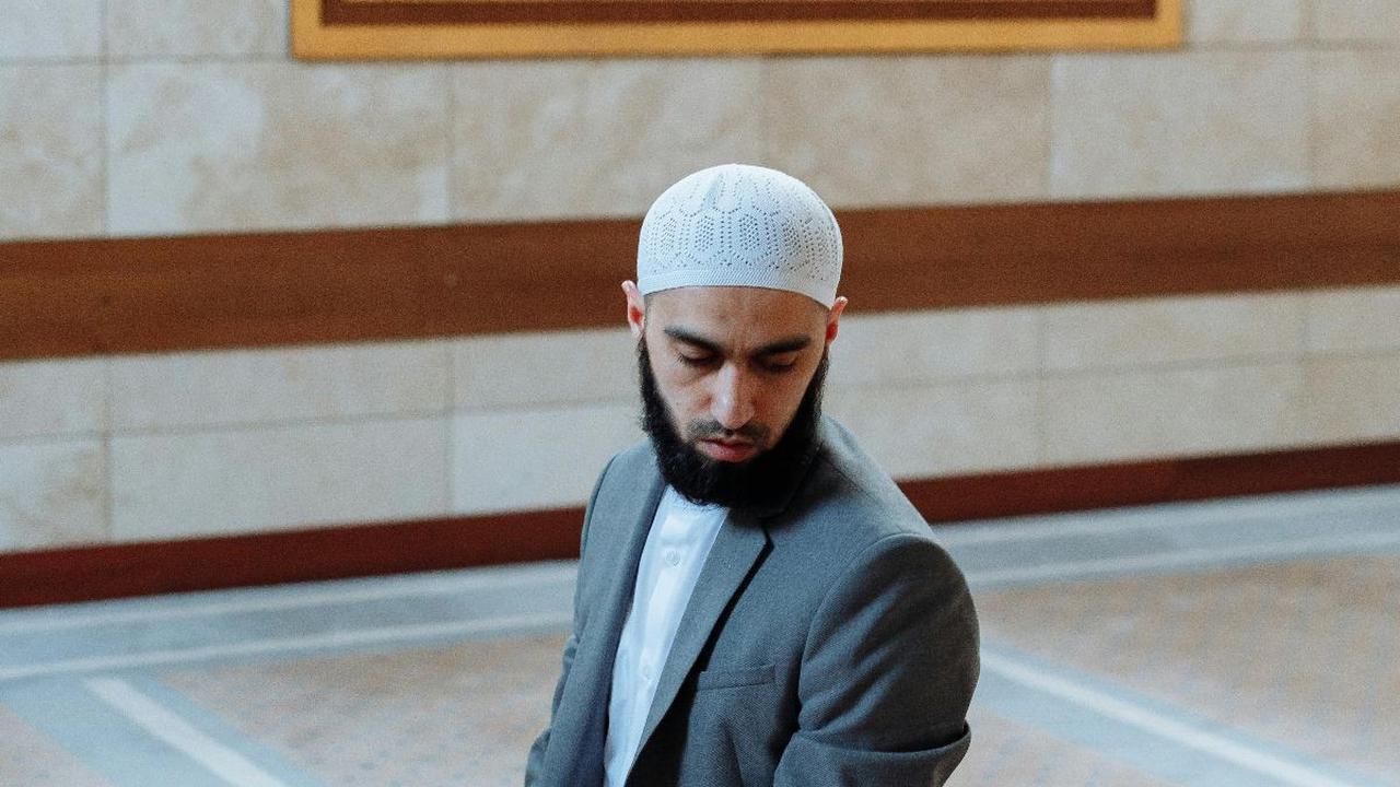 Doa Witir Tarawih Latin Lengkap dengan Artinya, Patut Diamalkan