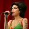 23 Juli 2011: Amy Winehouse Ditemukan Tewas Akibat Keracunan Alkohol