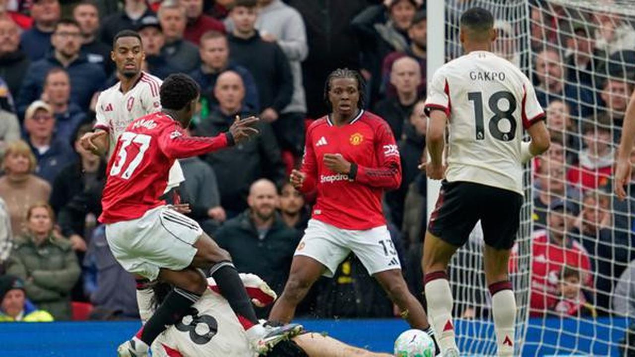 Takluk dari MU, Arne Slot Akui Liverpool Tak Berkutik