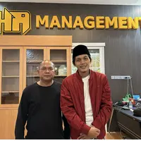 Potret Gus Iqdam dan istri mampir ke kantor Happy Asmara, sumber Instagram: @happy_asmara77