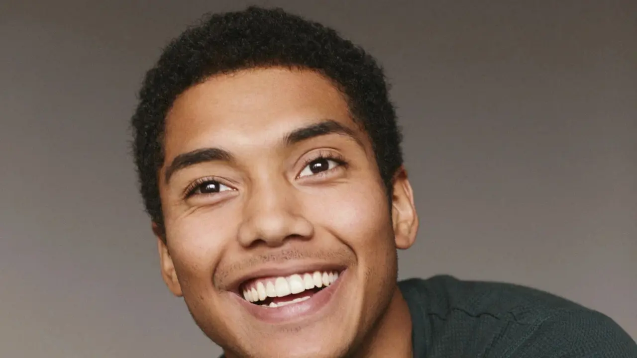 Chance Perdomo, bintang serial horor Netflix Chilling Adventures of Sabrina meninggal dunia di usia 27 tahun (AP).