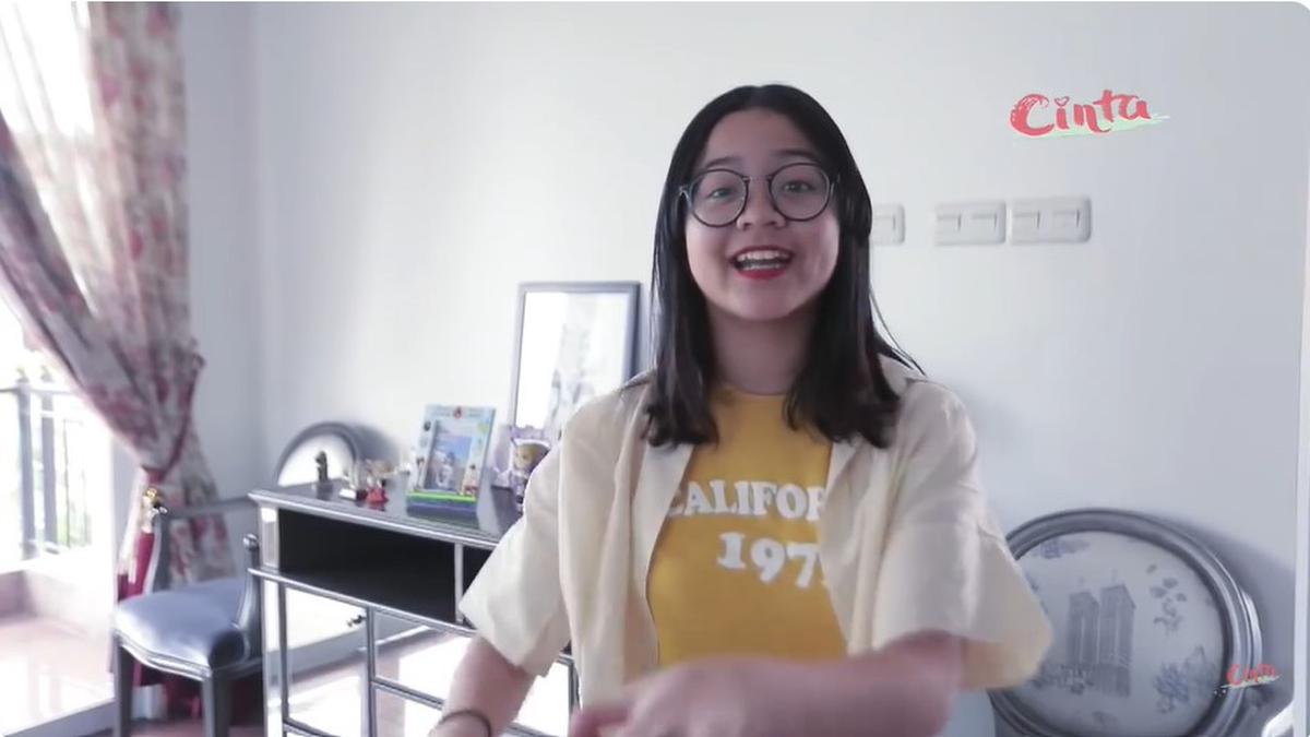 7 Potret Kamar Cinta Kuya di Rumah Jakarta, Simpel dan Penuh Kenangan K-Pop