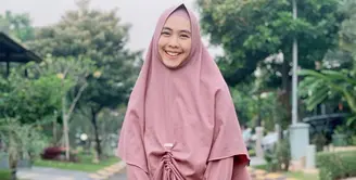 Oki Setiana Dewi (Instagram/okisetianadewi)