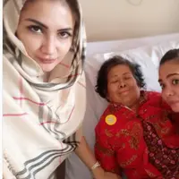 Natalie Sarah dan ibundanya. (Instagram/natalie_sarahs)