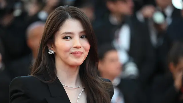 Han So Hee di Festival Film Cannes 2026. Photo by OLIVIER CHASSIGNOLE / AFP