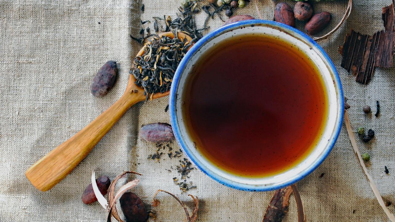Cara Mudah Turunkan Kolesterol Tinggi dengan 5 Teh Herbal