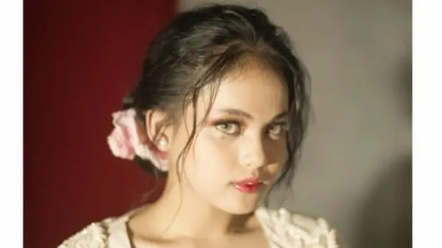 Potret Pesona Putri D'Academy 4 Dalam Balutan Kebaya. (Sumber: Instagram/yustiansilvi)