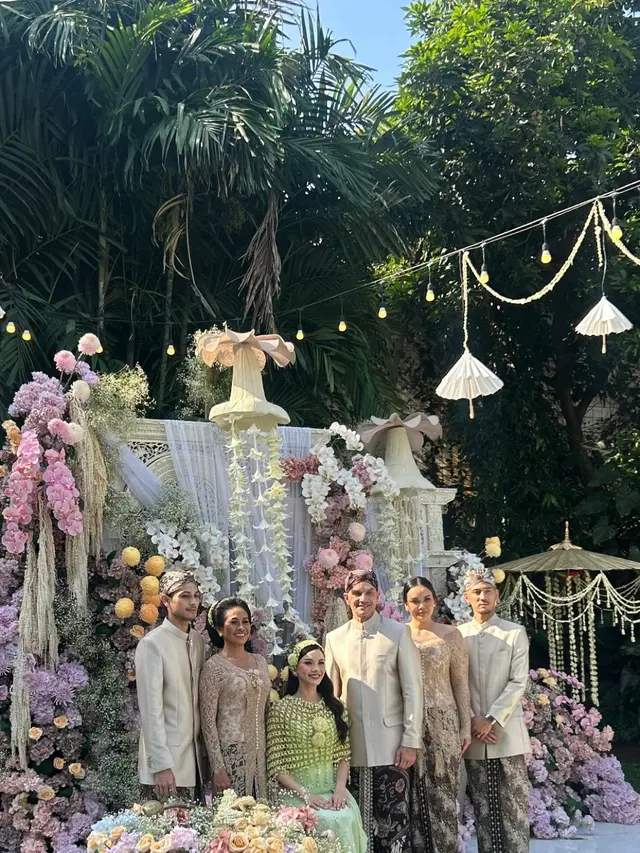 12 Potret Penampilan Alyssa Daguise saat Pengajian dan Siraman Jelang Pernikahan, Anggun dan Memukau dengan Nuansa Tradisi