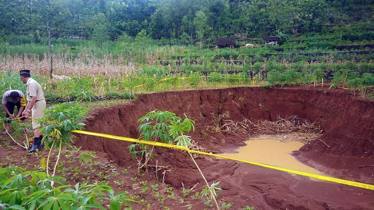 Diameter Tanah Ambles di Gunungkidul Makin Melebar
