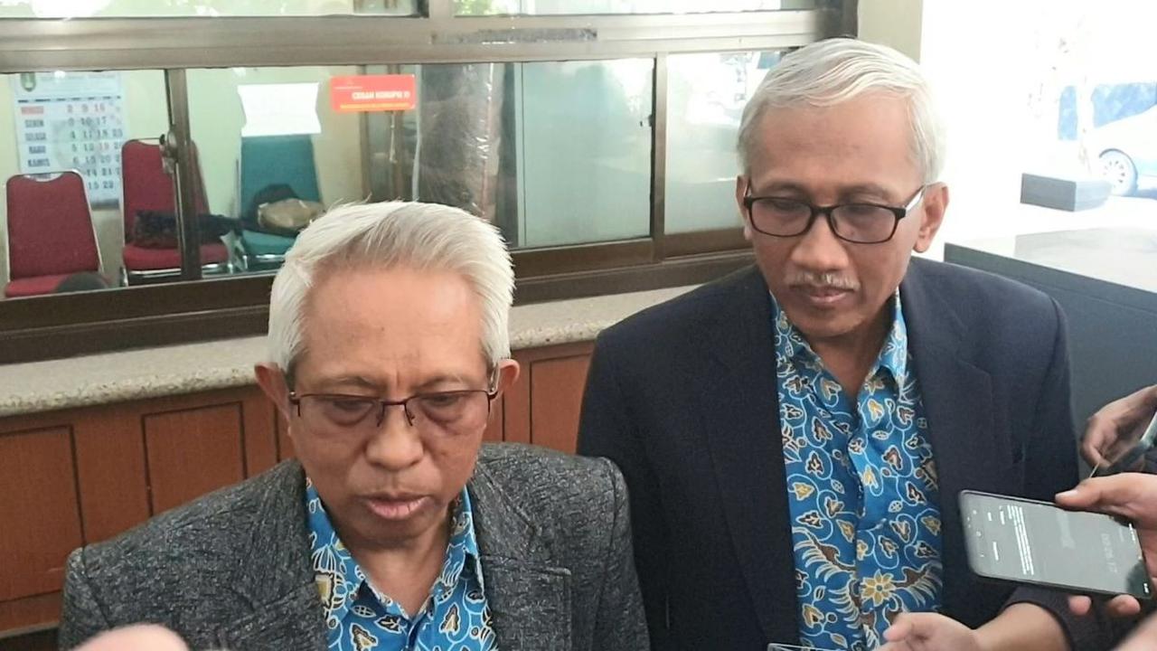 Hasan dan  Tri Atmojo melakukan perlawanan dengan mengajukan keberatan hingga menggugat ke PTUN.