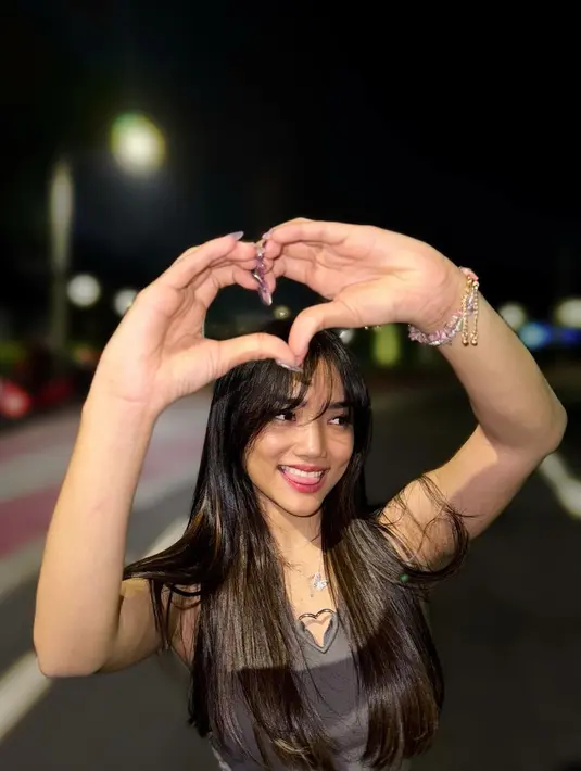 Fuji An dengan senyuman menawan [Instagram/fuji_an]