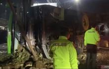 Begini Penampakan Bus Pelajar SMK Depok yang Terguling di Ciater Subang