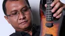 Setelah melalui proses penyidikan pihak kepolisian dan dilanjutkan dengan persidangan, gitaris group band Padi ini diputuskan menjalani rehabilitasi di sebuah panti rehab di Jakarta. (Galih W. Satria/Bintang.com)