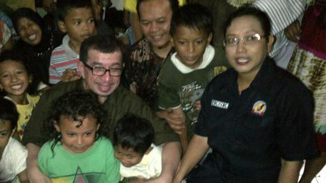 Mensos kunjungi pengungsi di kelurahan Bukit Duri
