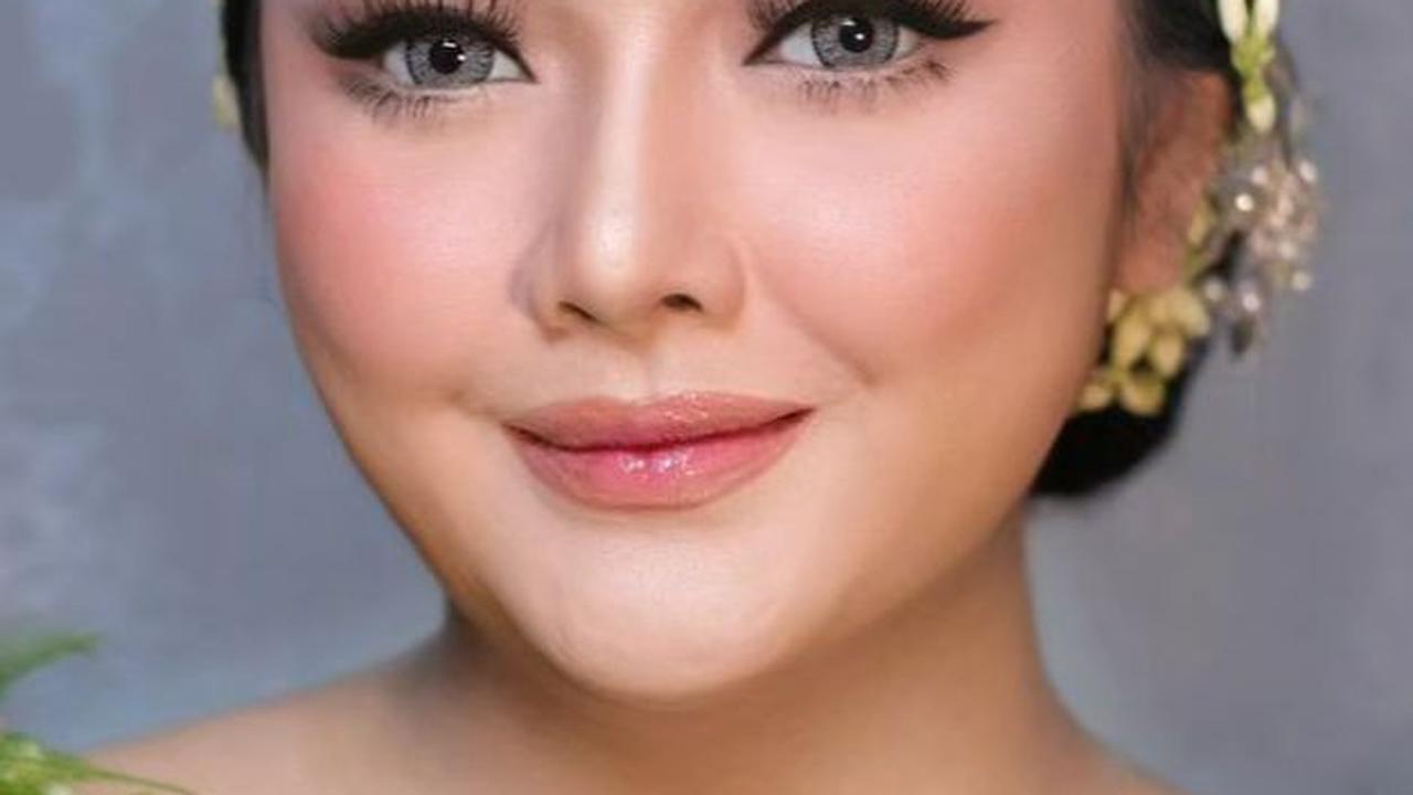 Anak laki-laki Suci yang bernama  Muhammad Arto Harjo Wibowo menjadi anak ke 7 Ari Sigit yang juga Cicit Soeharto.