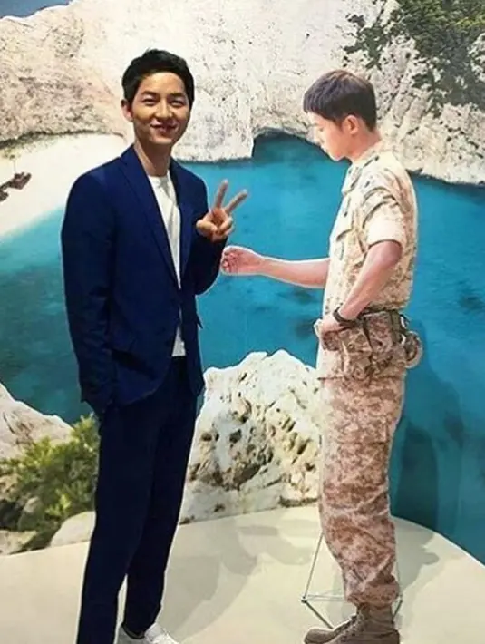 Salah satu akun menuliskan, mereka memang sangat antusias mengikuti perjalanan persiapan pernikahan Song Joong Ki  dan Song Hye Kyo, namun mereka meminta agar keduanya diberikan ruang privasi sedikit. (Instagram/songjoongki _actor)