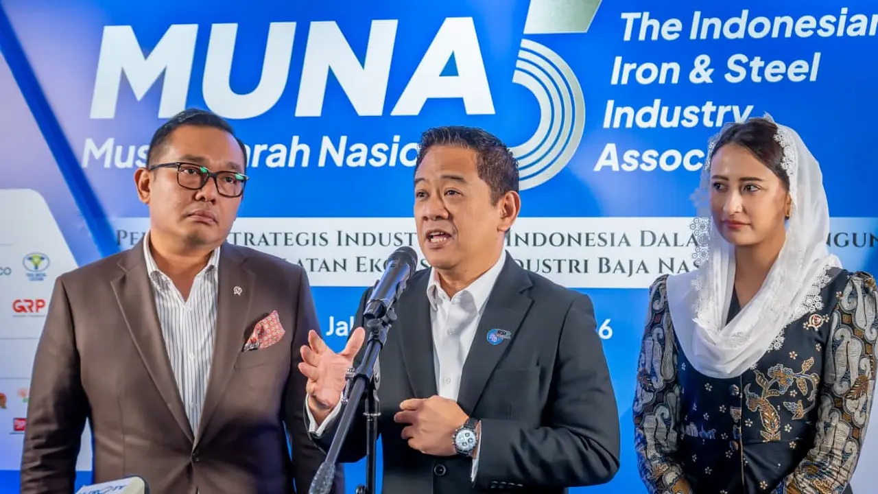 Chairman Asosiasi Industri Besi dan Baja Indonesia (IISIA) Akbar Djohan