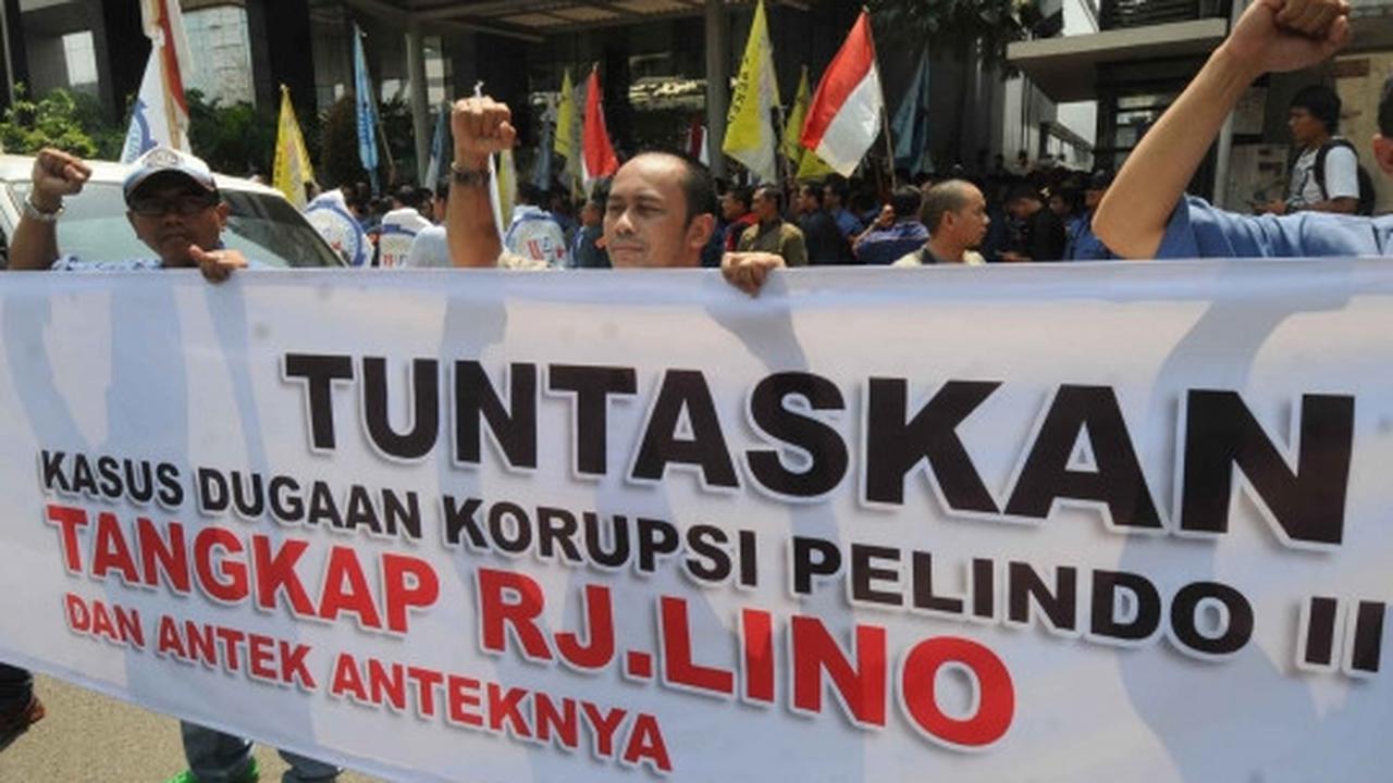 Geruduk KPK, pekerja JICT gelar teatrikal korupsi Pelindo II