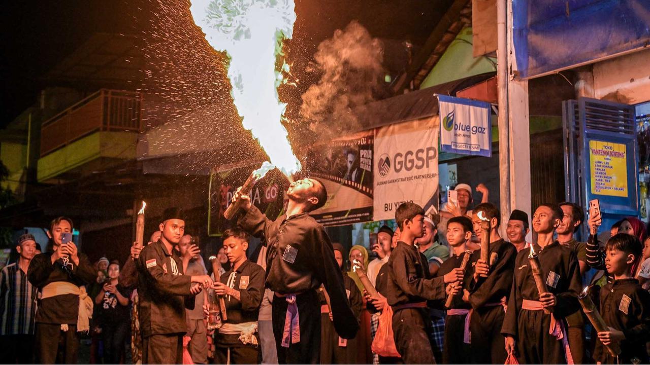 FOTO: Kemeriahan Pawai Obor Menyambut 1 Muharram 1447 H