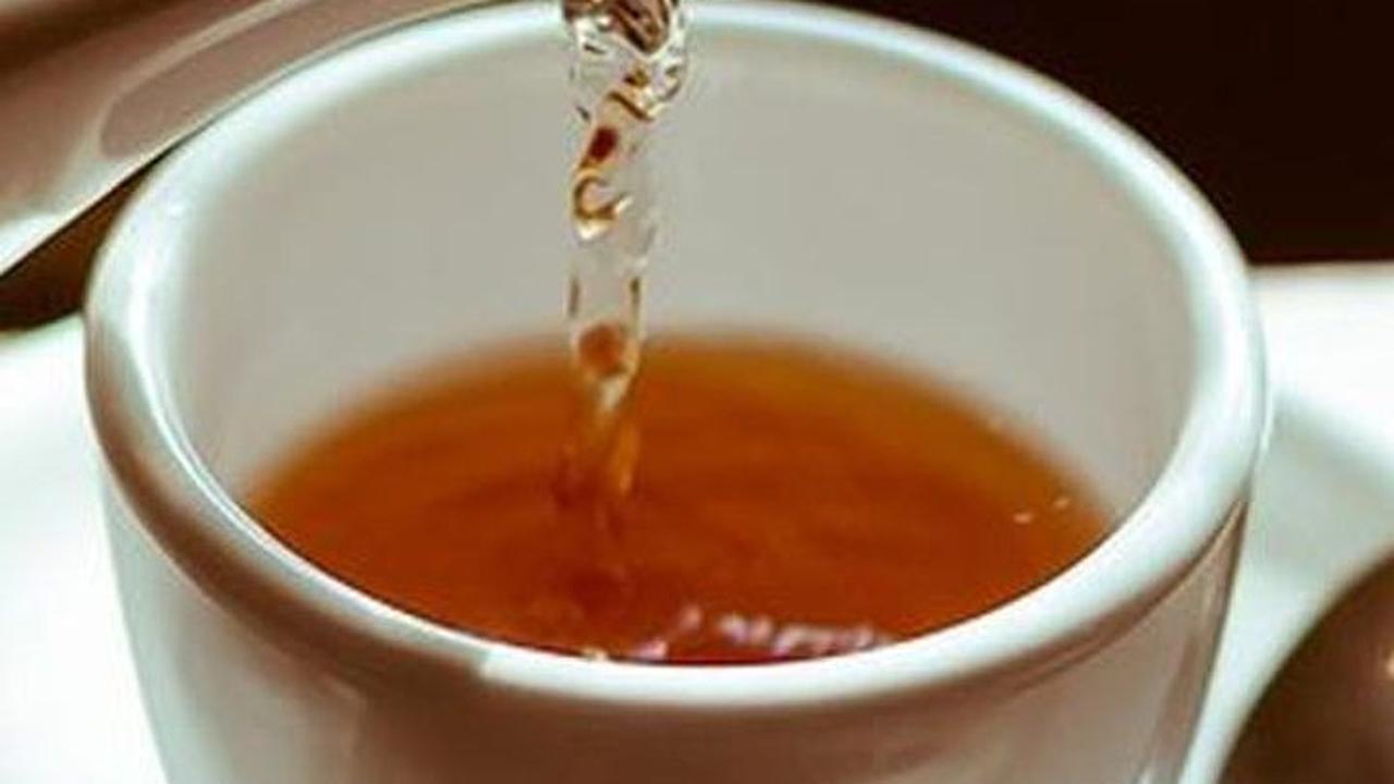 <b>5. Anjuran Minum Teh Saat Bulan Puasa</b><br>