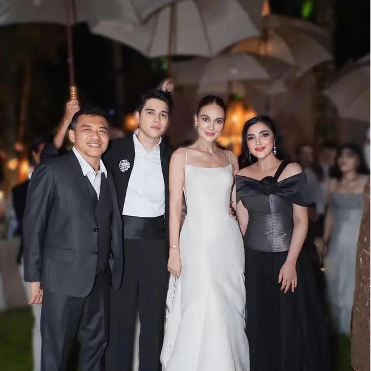 Anang dan Ashanty di Pernikahan Luna Maxim(via Ig @ashanty_ash)