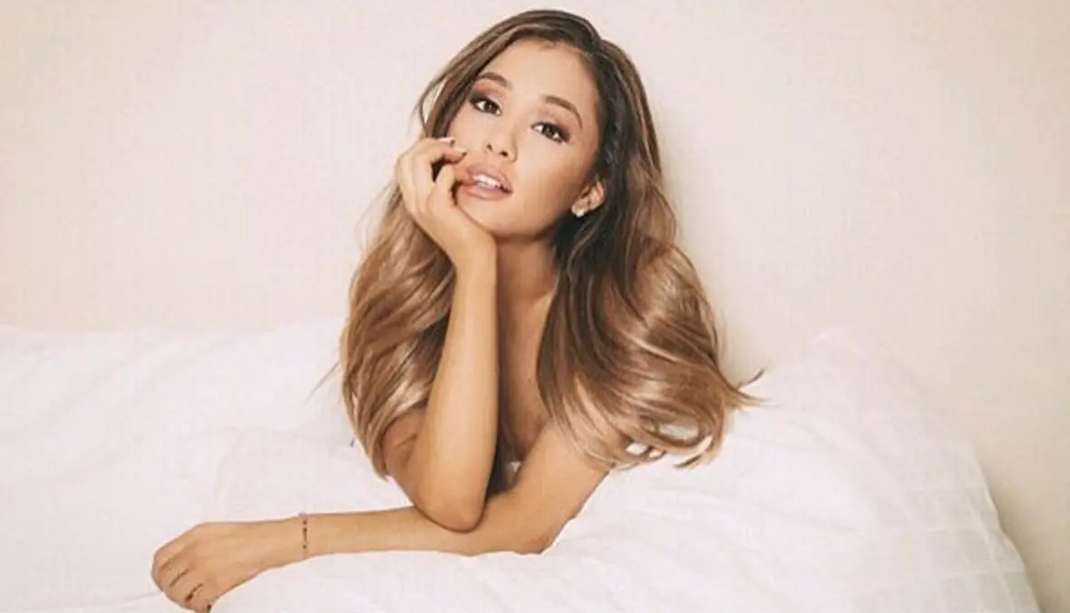 Ariana Grande (Photography Midwest)
