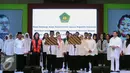 Perwakilan dari berbagai unsur di Kemenag membacakan Deklarasi Gerakan Nasional Revolusi Mental Dimulai dari Pendidikan di Senayan Jakarta, Selasa (15/12/2015). Deklarasi dihadiri Menteri Agama, Lukman Hakim Saifuddin. (Liputan6.com/Helmi Fithriansyah)