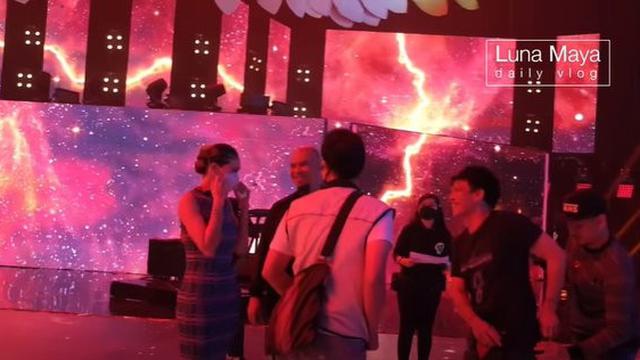 6 Momen Luna Maya dan Ariel NOAH Bertemu di Panggung, Saling Sapa