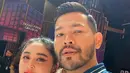 Dewi Perssik menyebut dirinya dan Rian Ibram sebagai bestie Tom & Jerry, namun tetap serasi dalam berpakaian (IG @dewiperssik9)