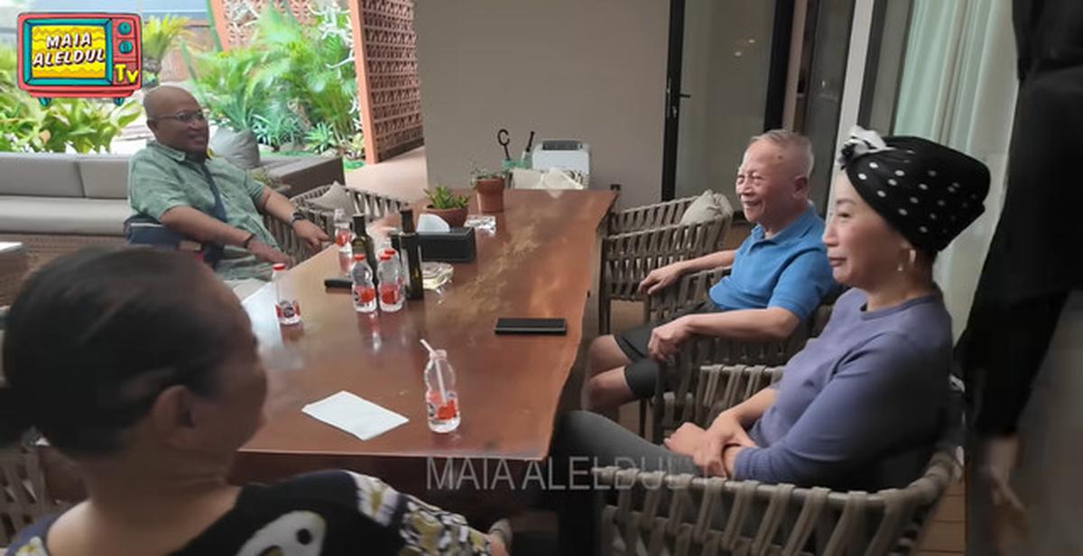 Desain Teras Samping Rumah Maia Estianty, Inspirasi untuk Jadi Tempat Santai Kumpul Keluarga