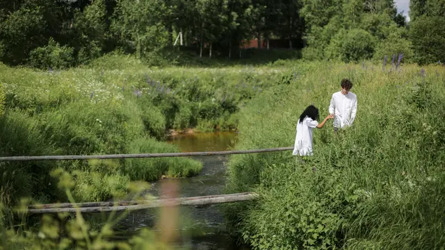 Menunjukkan Cinta Lewat Tindakan
