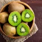 Ilustrasi buah kiwi (iStockphoto)