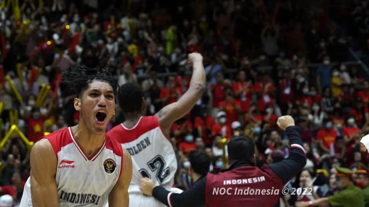 Foto: Pecah! Momen Kebahagiaan Timnas Basket Putra Indonesia Saat Cetak Sejarah Sabet Emas di Ajang SEA Games 2021