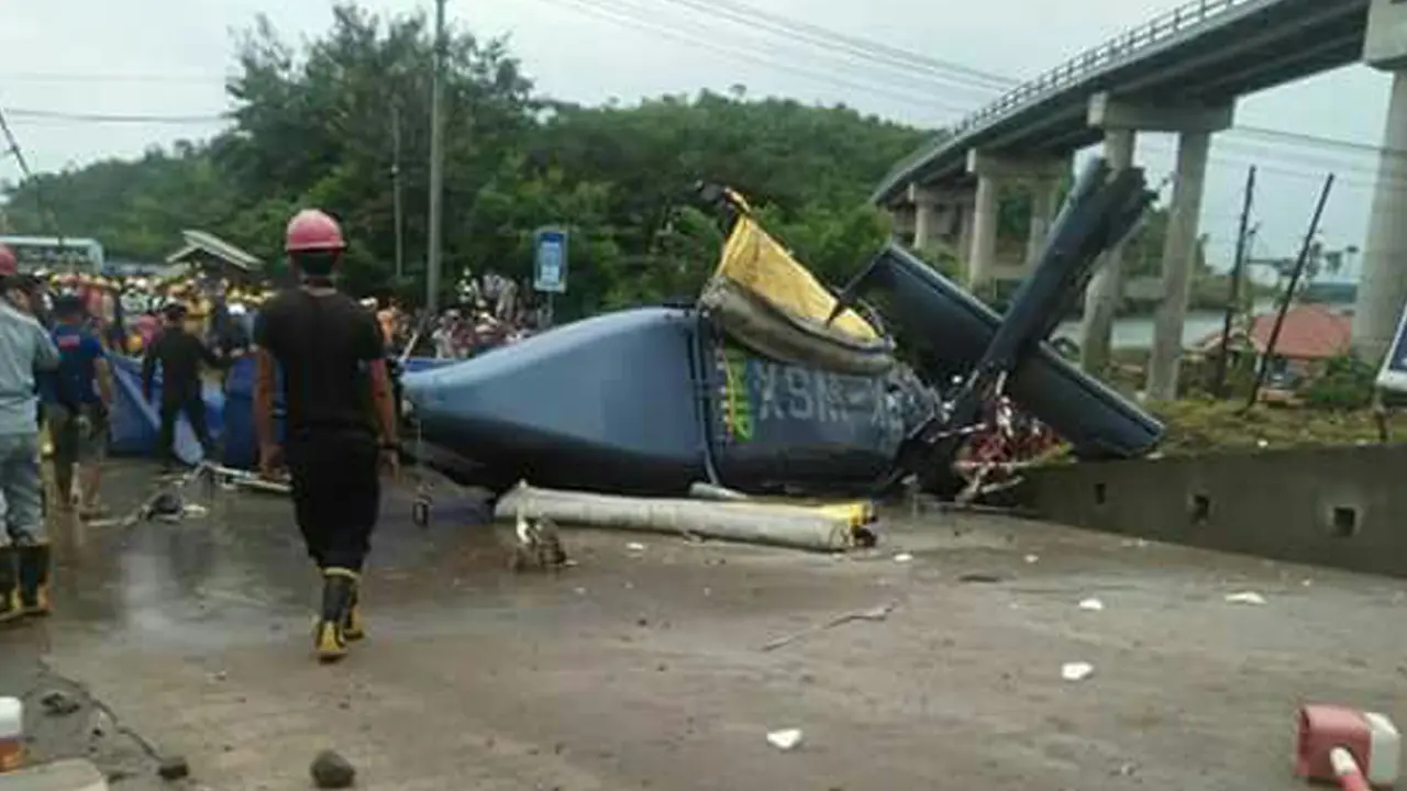 Helikopter Milik PT IMIP Jatuh di Area Tambang