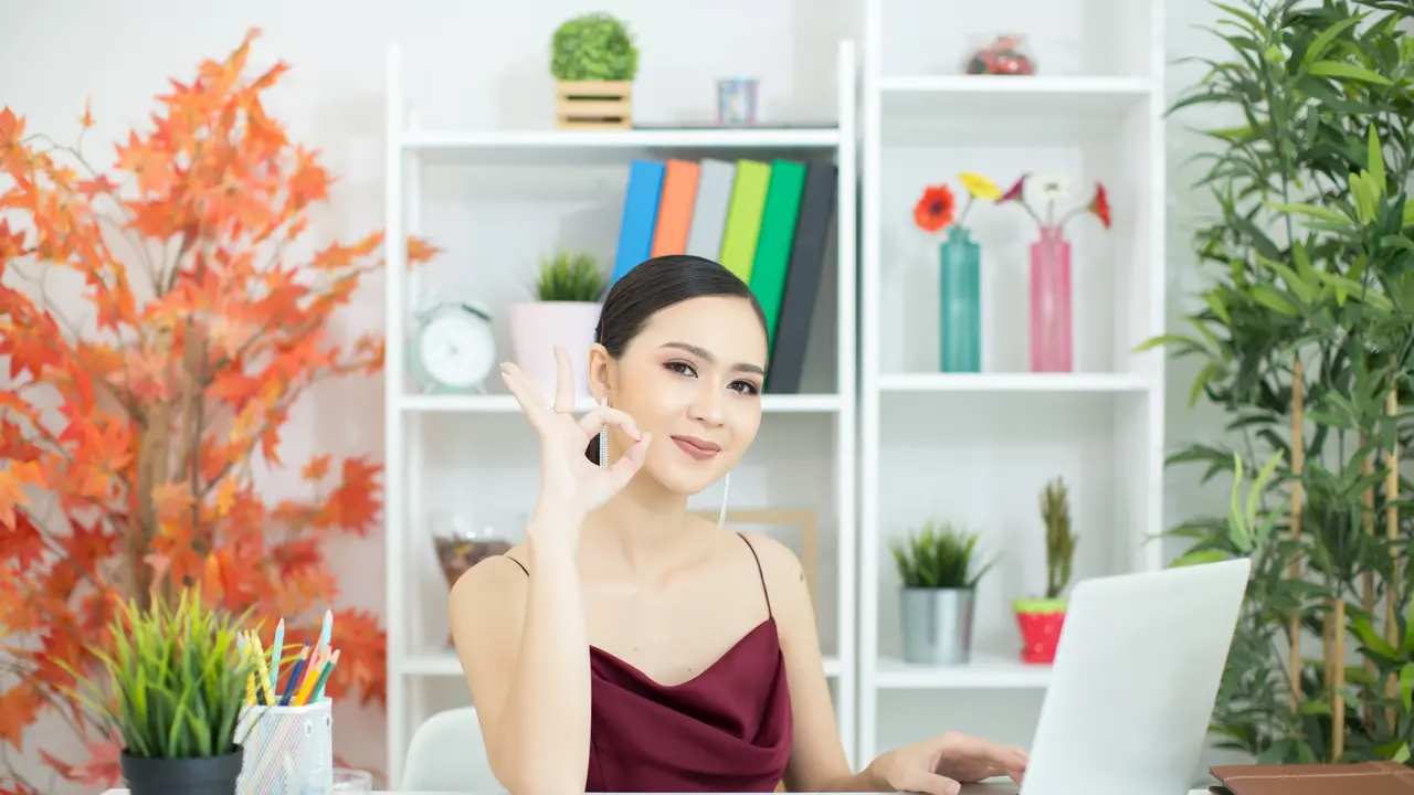 perempuan bekerja