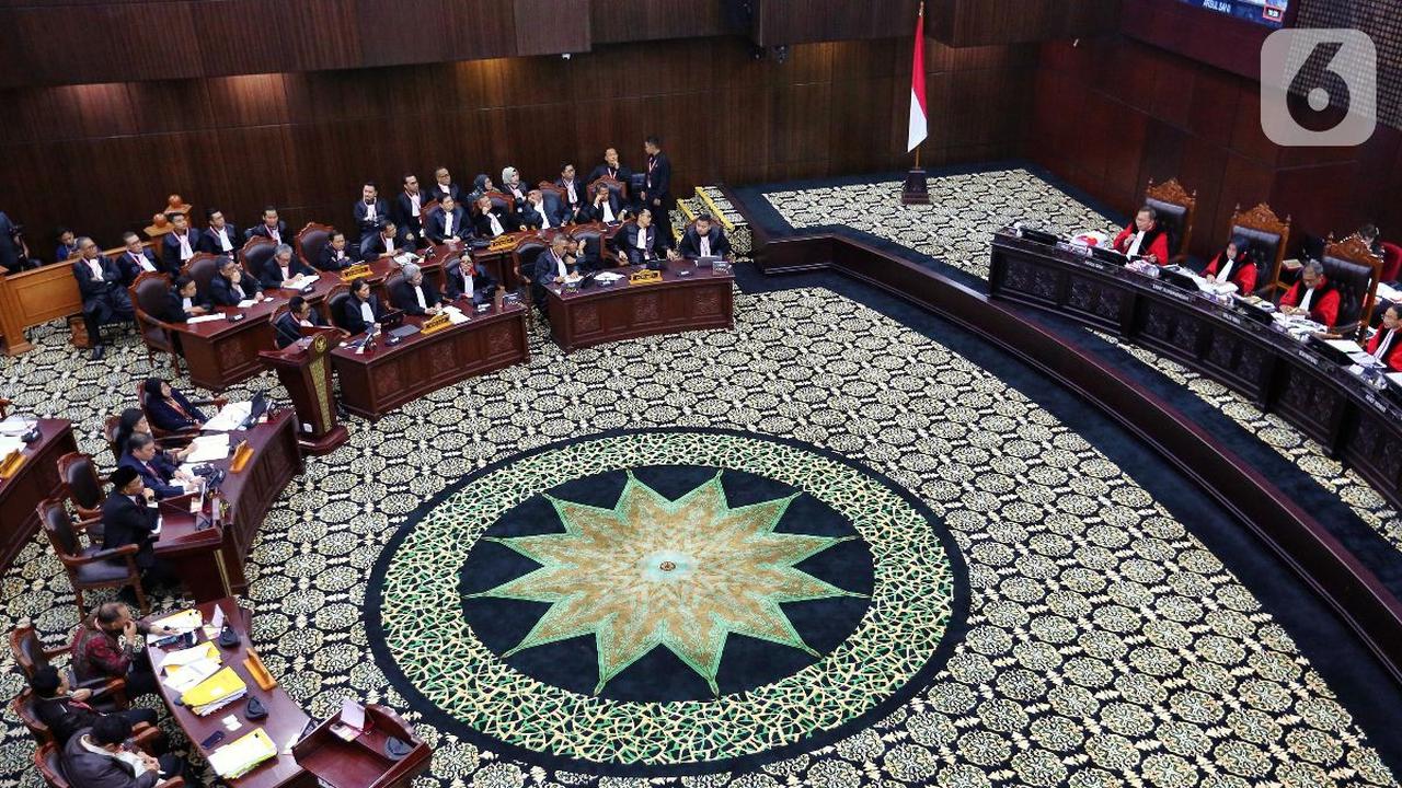 Oleh karena itu, Hasyim berpendapat ahli noken perlu dihadirkan ke persidangan untuk menjelaskan cara kerja sistem tersebut.<br>