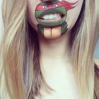 Lip-art kartun ini dijamin 100% sama dengan tokoh kartun aslinya. (via: boredpanda)