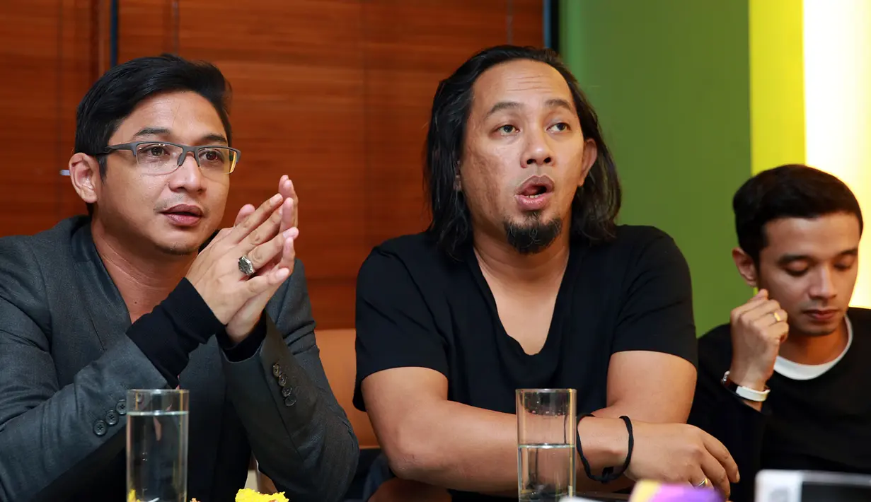 Makki pemain bass Ungu mengatakan jika keberadaan Ungu bukan ada di tangan Pasha. Pasalnya band ini tumbuh secara kolektif dari setiap masing-masing personel. (Deki Prayoga/Bintang.com)