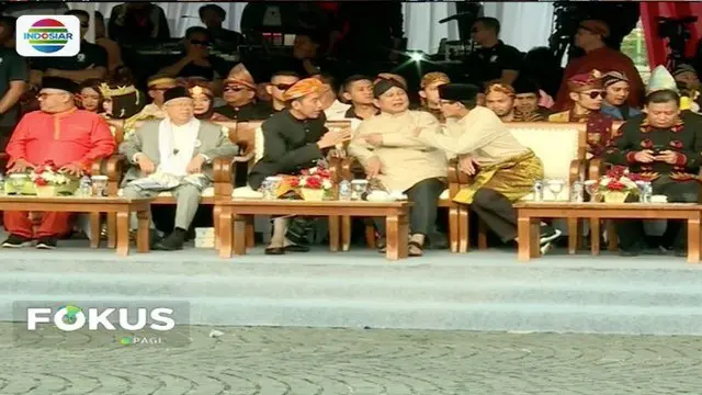 Jokowi-Ma’ruf Amin dan Prabowo-Sandiaga Uno tampak akrab saat menghadiri deklarasi kampanye damai.