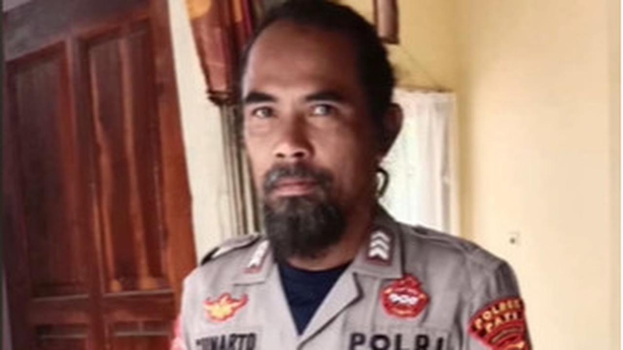 Sebagai seorang reserse, penampilannya itu diperlukan untuk menjalankan tugasnya di lapangan.