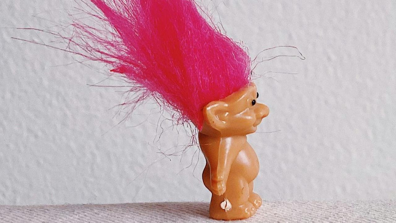 <b>8. Trolls</b>