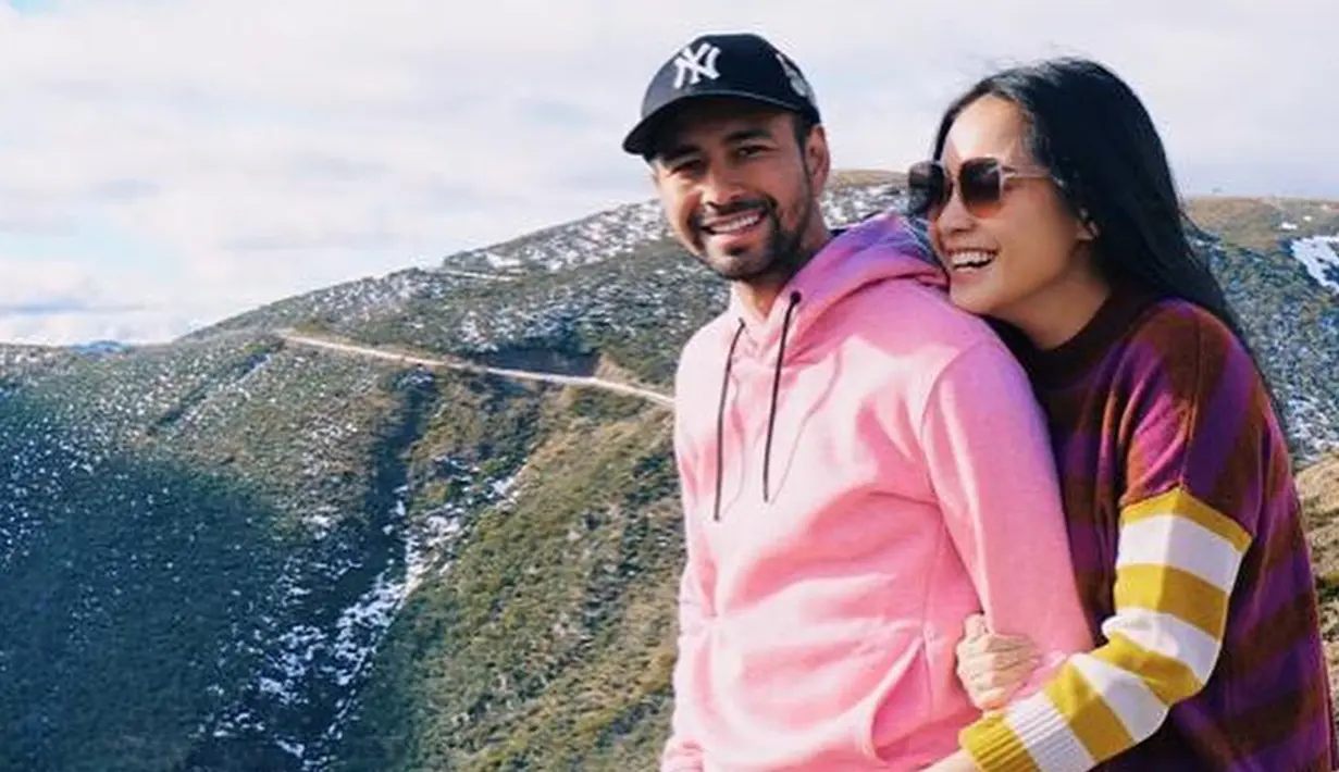 Memanfaatkan waktu liburan digunakan Raffi dan Nagita sebaik mungkin. Kali ini mereka menghabiskan liburan mereka di Australia. (Liputan6.com/raffinagita1717)
