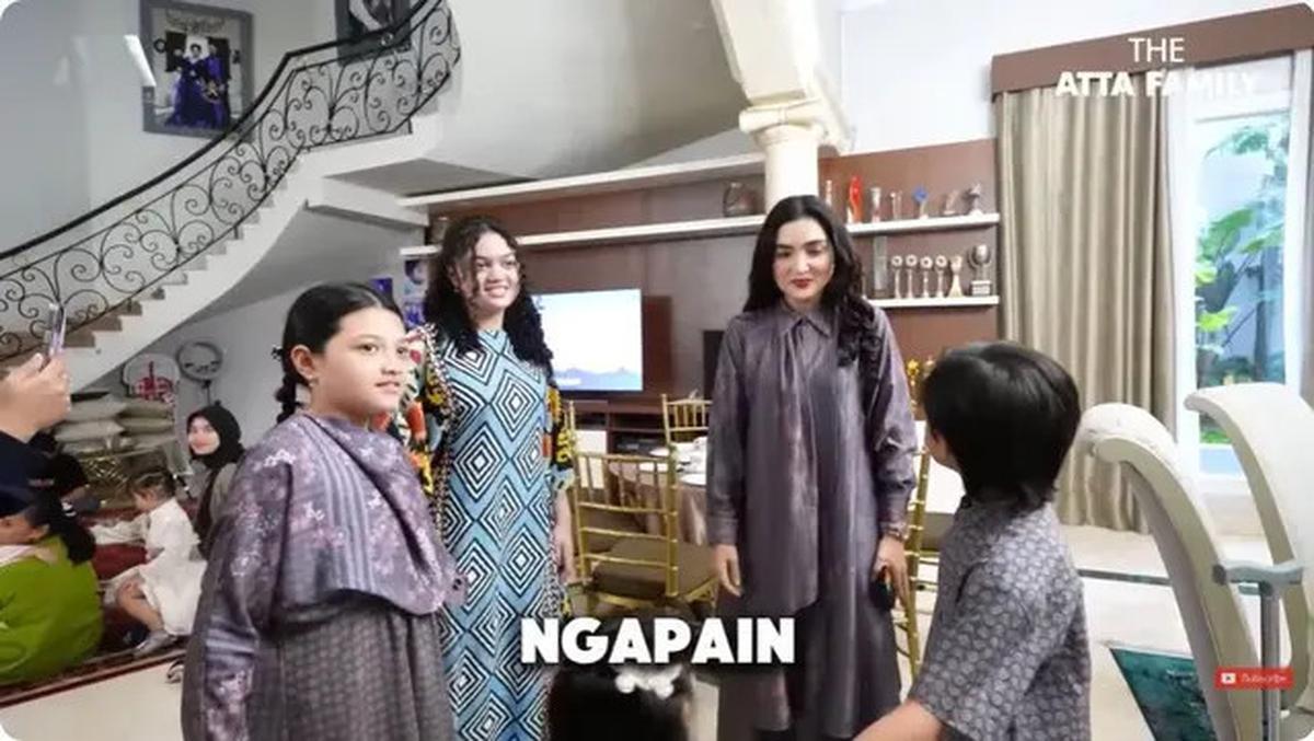 6 Potret Keakraban Amora Lemos dan Arsy saat Buka Puasa di Rumah Krisdayanti