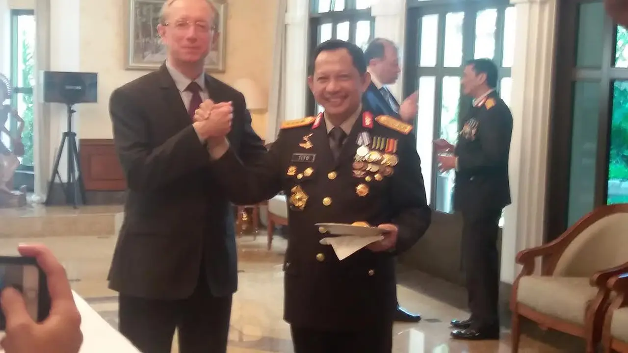 Polri Terima Penghargaan Rusia
