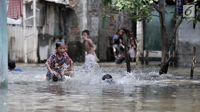 Hujan Guyur Jakarta, Ratusan Rumah di Rawa Terate Terendam Banjir